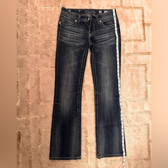 Miss Me brand butterfly pocket embellished boot cut jeans - NWOT - size 28 - Picture 5 of 8
